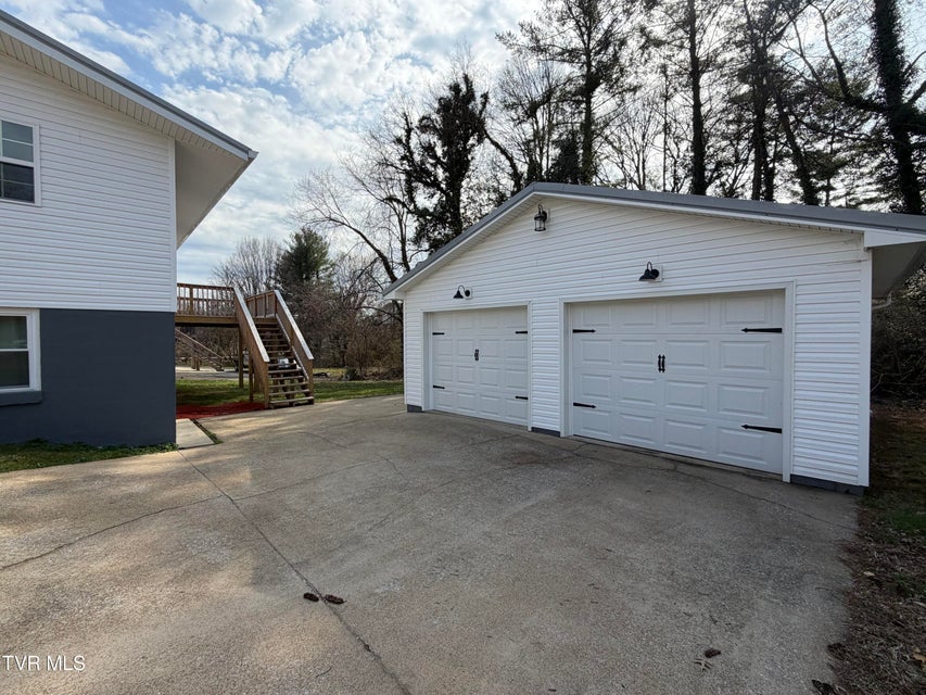 Photo #6: 114 Mayor Avenue