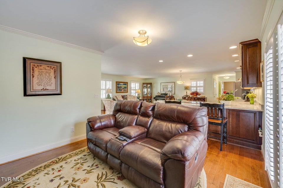 Photo #12: 208 Bonita Drive