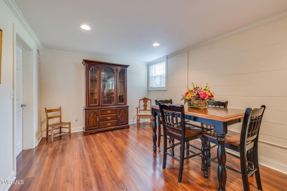 Photo #27: 208 Bonita Drive