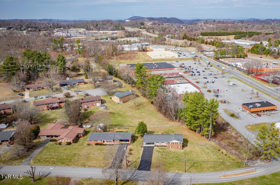 Photo #37: 208 Bonita Drive