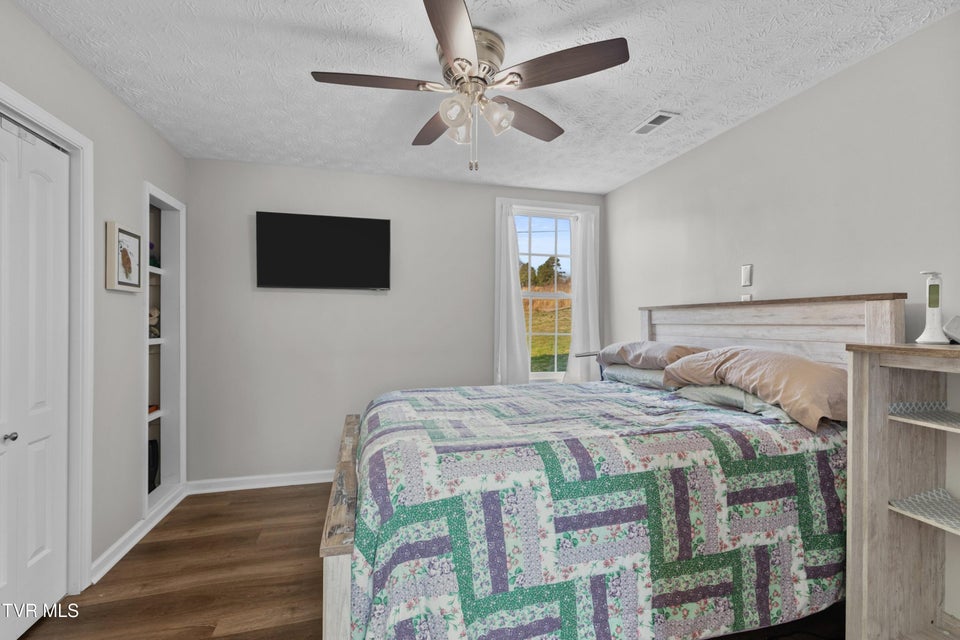 Photo #20: 196 Roberts Ridge