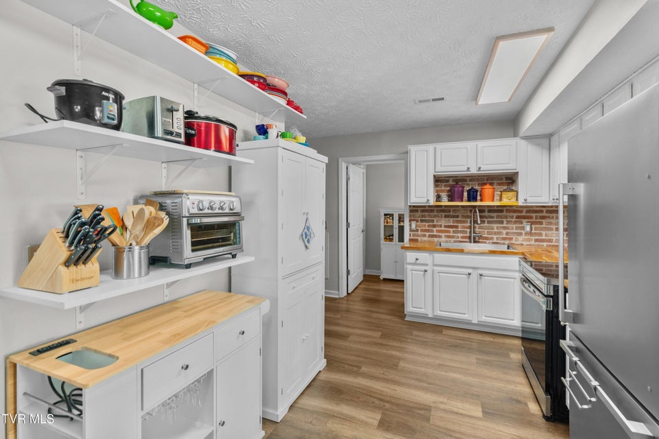 Photo #17: 196 Roberts Ridge