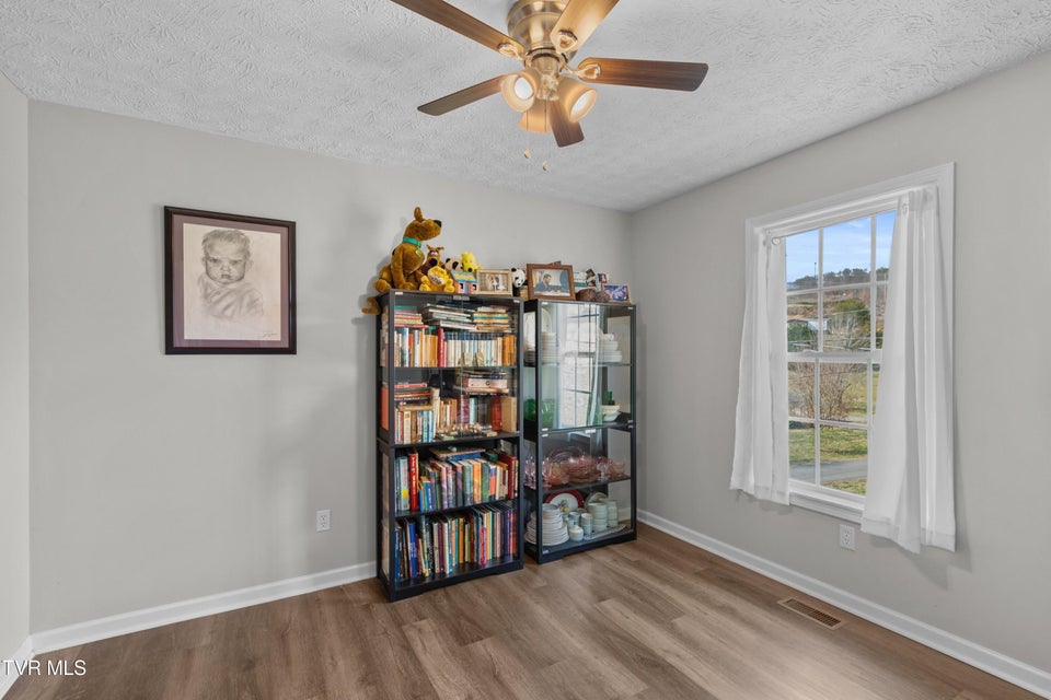 Photo #24: 196 Roberts Ridge