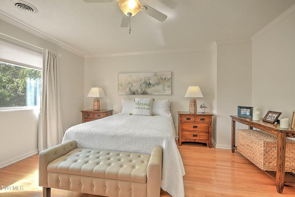 Photo #30: 140 Robinson Walk Drive