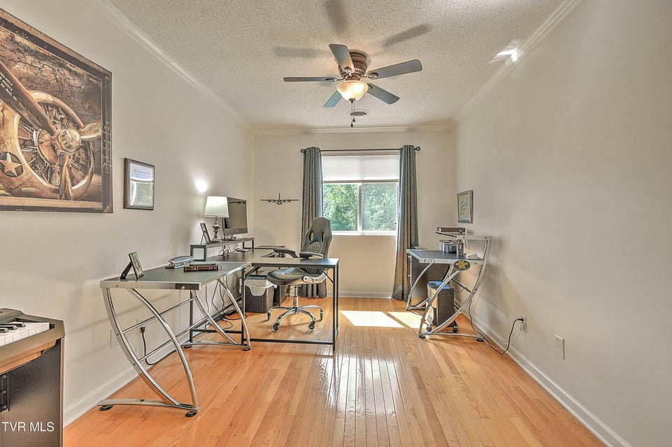 Photo #36: 140 Robinson Walk Drive