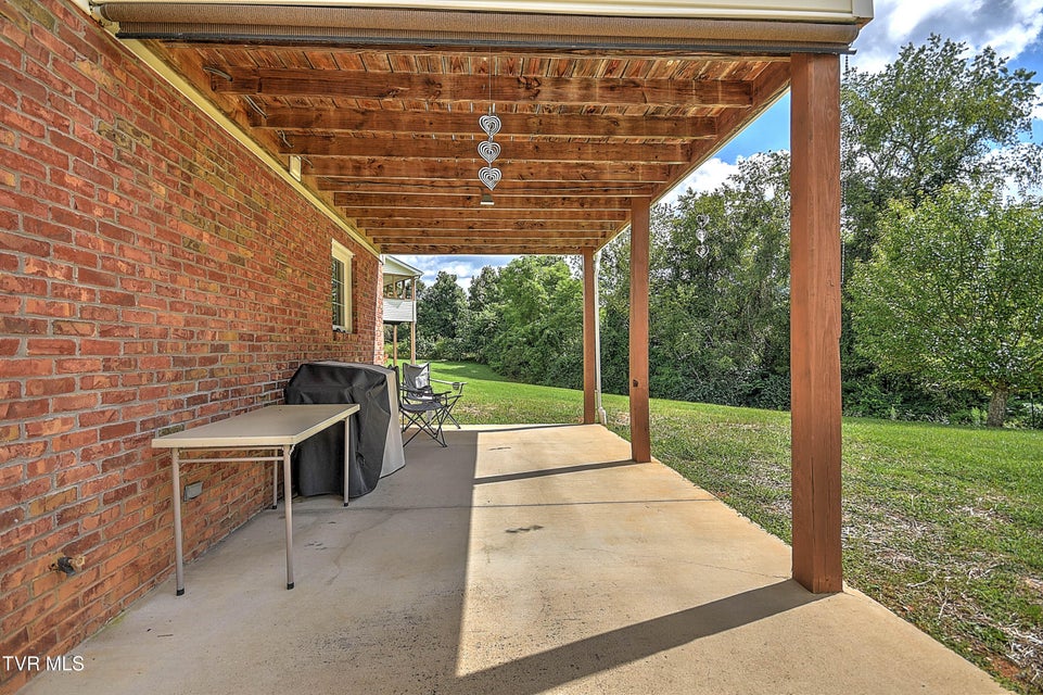 Photo #49: 140 Robinson Walk Drive