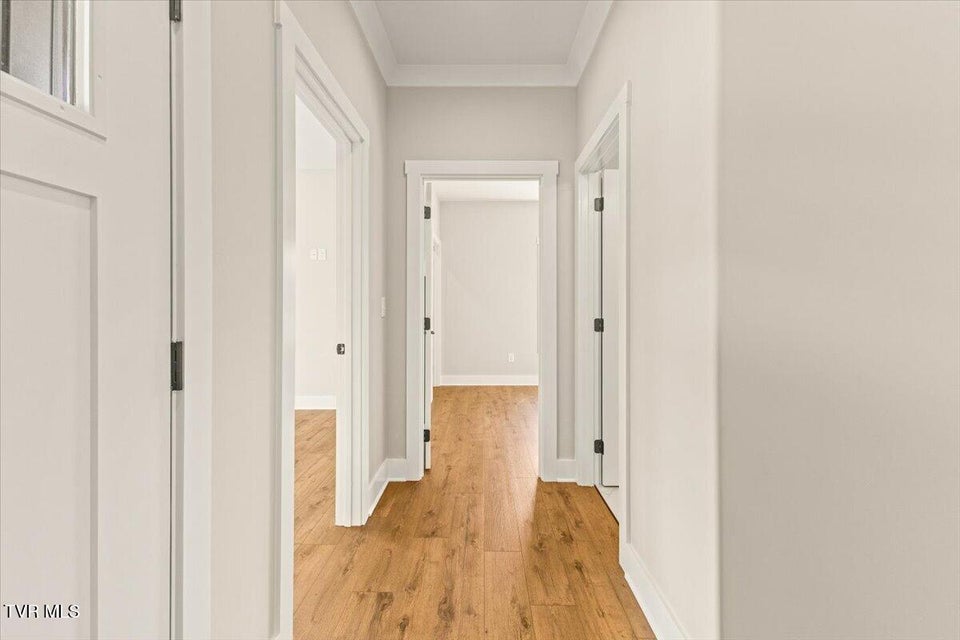 Photo #23: 463 Middays Rest