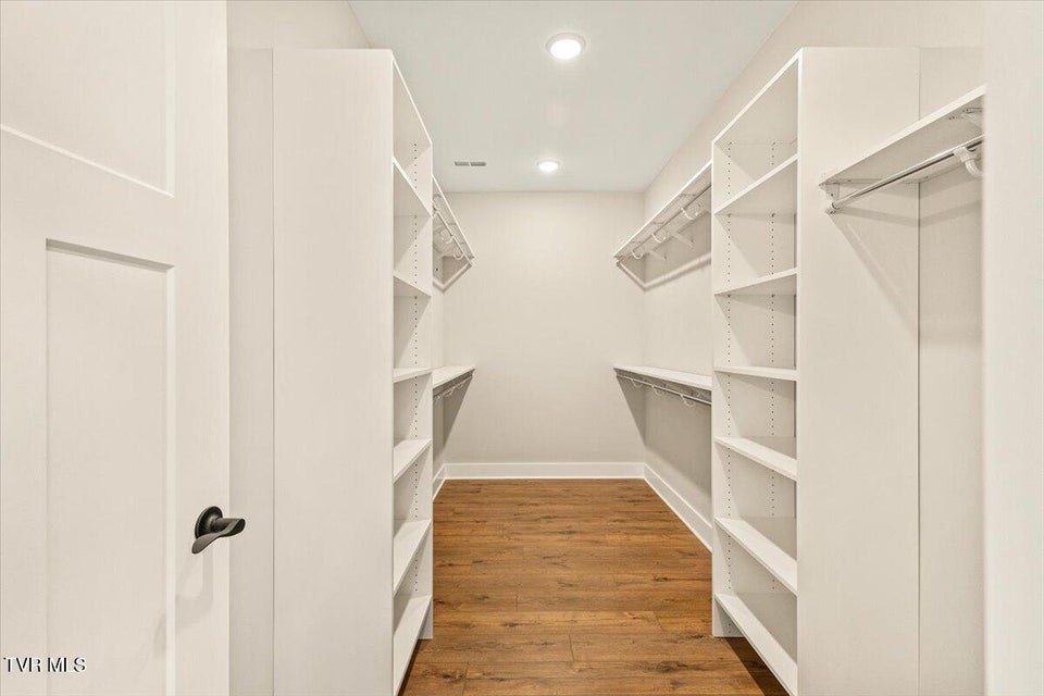 Photo #19: 463 Middays Rest