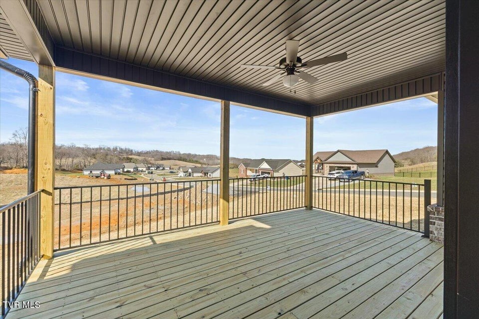 Photo #31: 463 Middays Rest