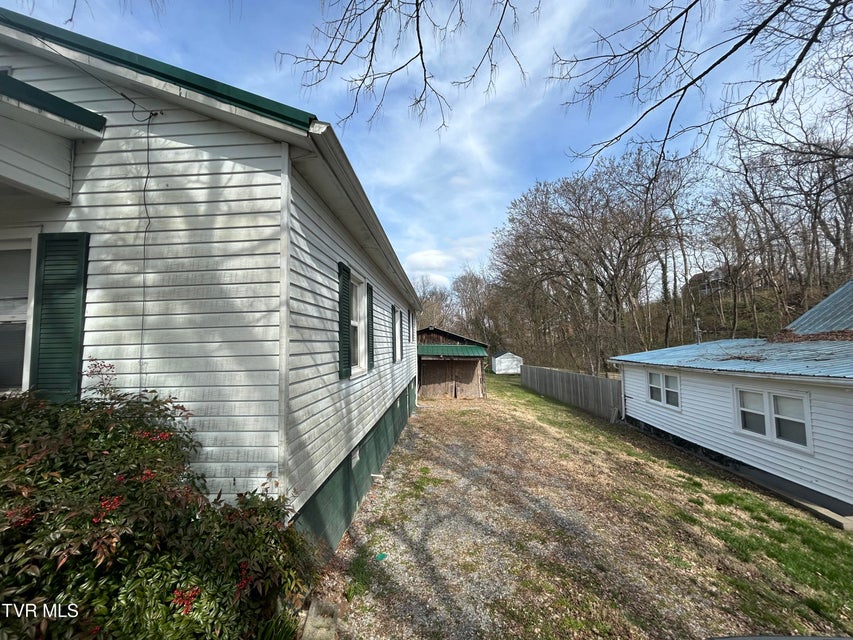 Photo #21: 402 Clay Street