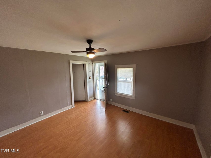 Photo #3: 402 Clay Street