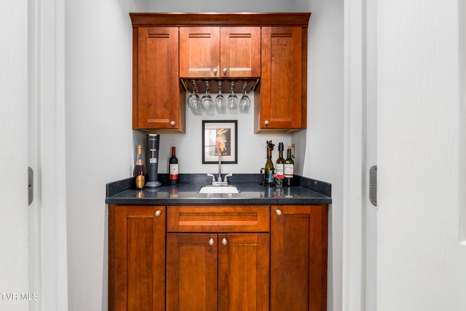 Photo #14: 330 Sea Biscuit Court