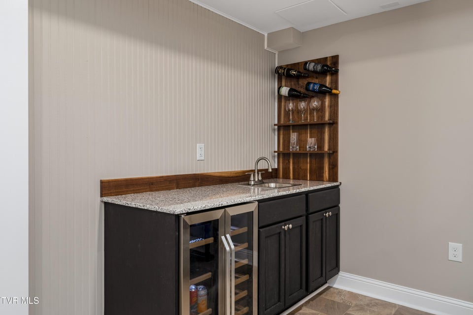 Photo #47: 330 Sea Biscuit Court