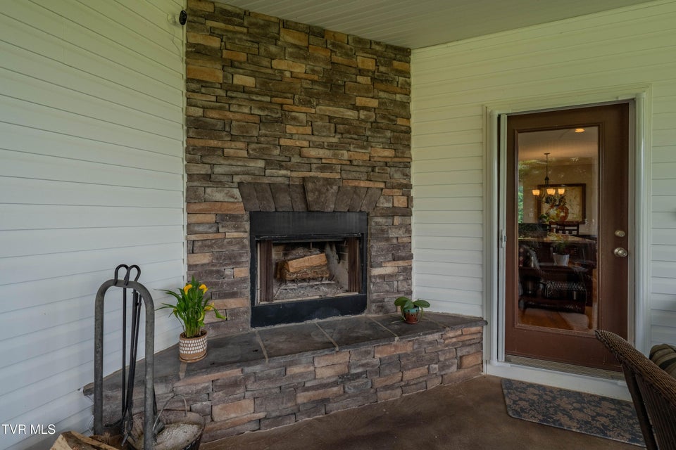 Photo #69: 330 Sea Biscuit Court