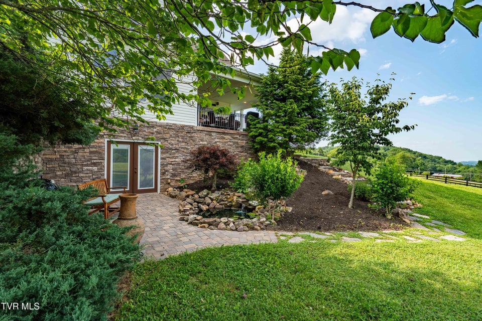 Photo #71: 330 Sea Biscuit Court