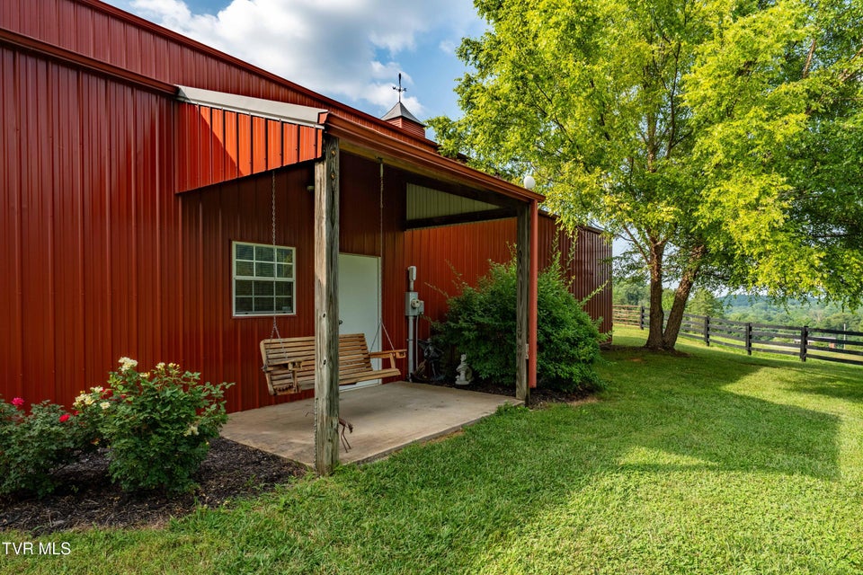 Photo #81: 330 Sea Biscuit Court