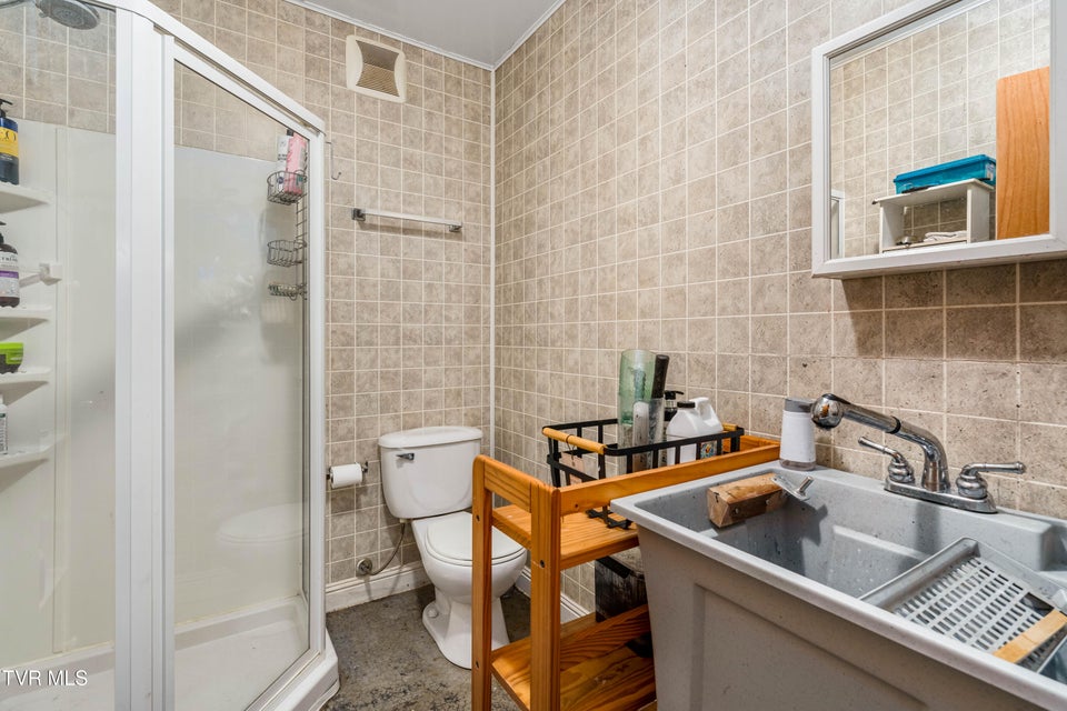 Photo #90: 330 Sea Biscuit Court