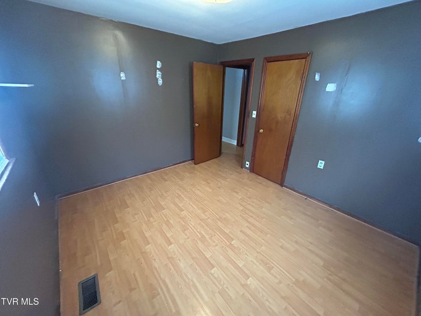 Photo #9: 402 Clay Street