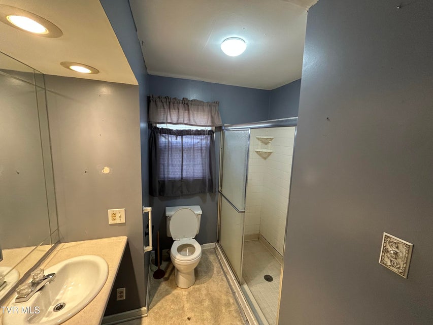 Photo #11: 402 Clay Street