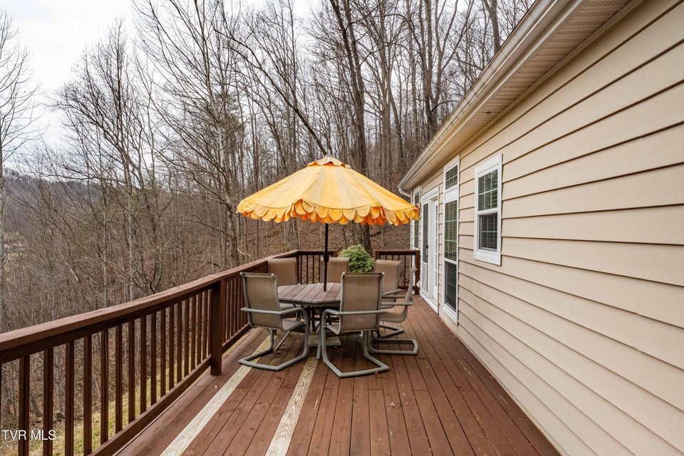 Photo #42: 555 Butcher Valley Road