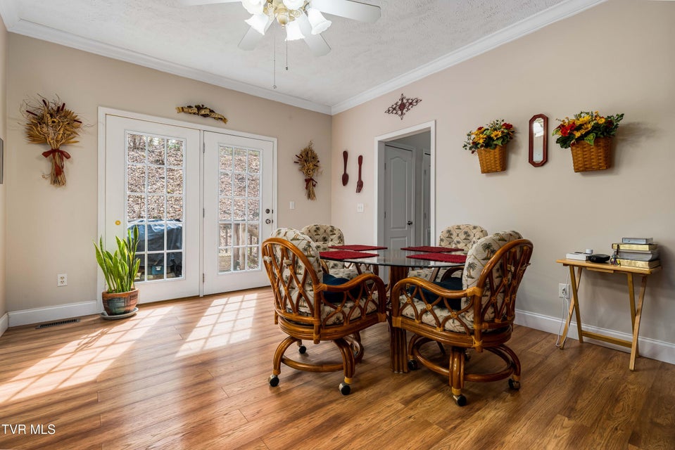 Photo #71: 555 Butcher Valley Road