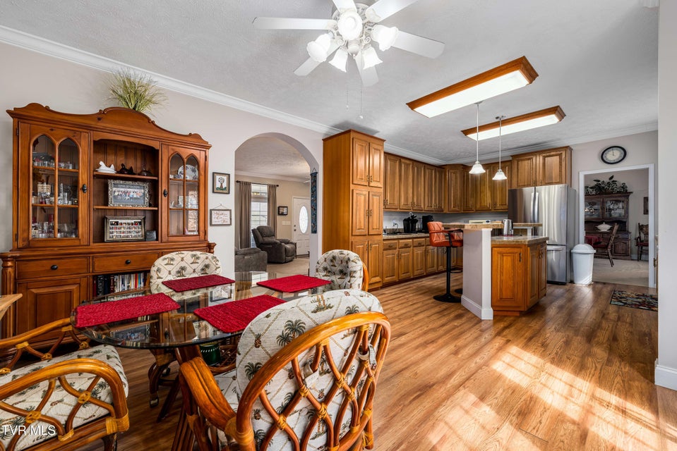 Photo #72: 555 Butcher Valley Road