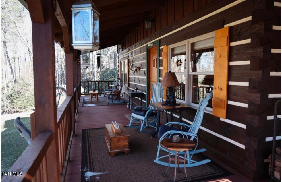 Photo #37: 171 Bankers Bend