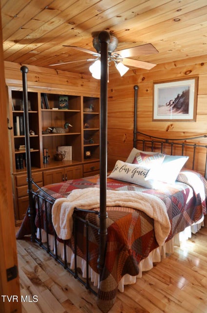 Photo #47: 171 Bankers Bend