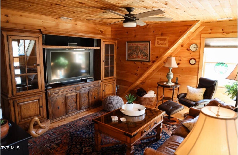 Photo #51: 171 Bankers Bend