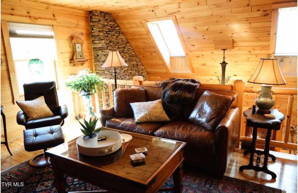 Photo #52: 171 Bankers Bend