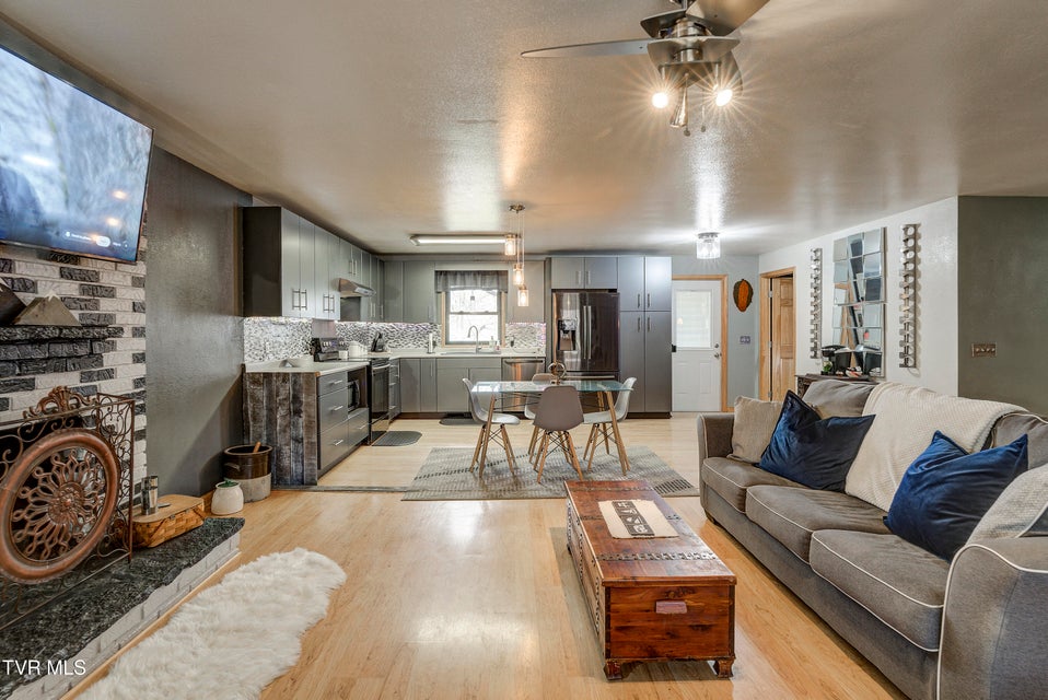 Photo #12: 589 Headtown Road