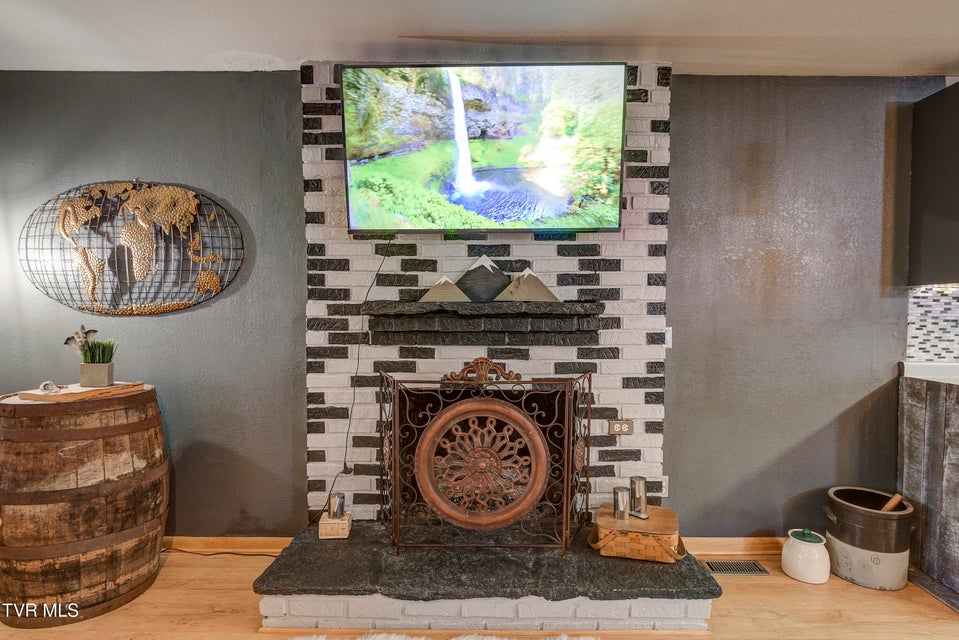 Photo #11: 589 Headtown Road