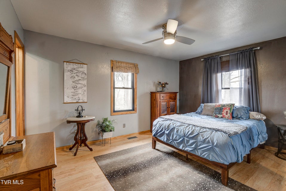 Photo #28: 589 Headtown Road