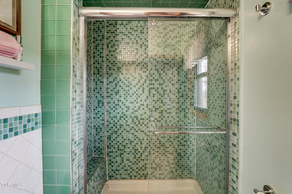 Photo #32: 589 Headtown Road