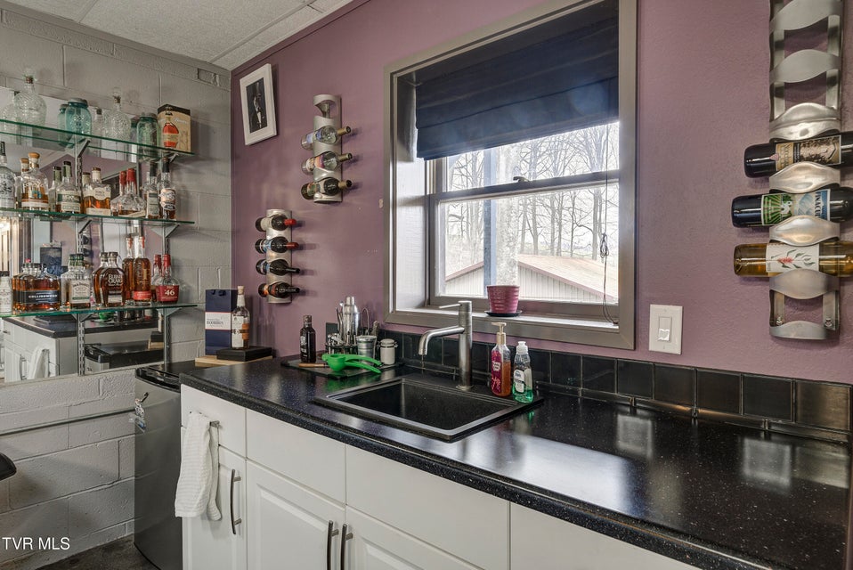 Photo #40: 589 Headtown Road