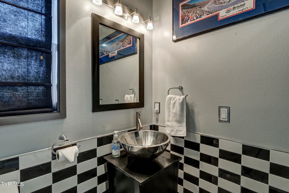 Photo #45: 589 Headtown Road