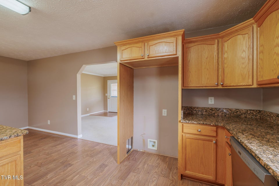 Photo #5: 137 Meadow Springs Lane