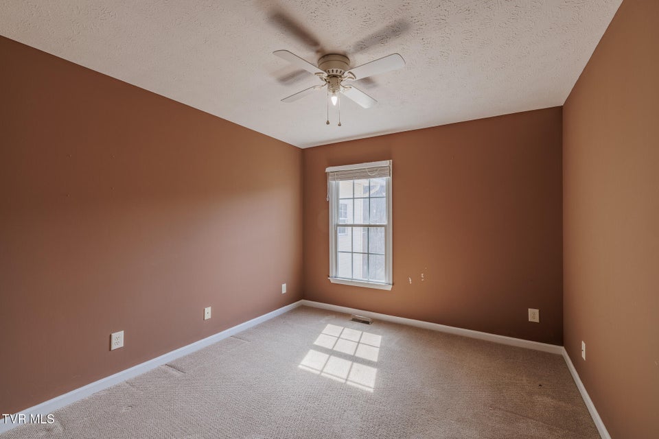 Photo #11: 137 Meadow Springs Lane