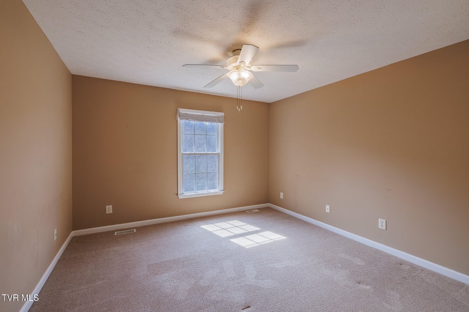 Photo #13: 137 Meadow Springs Lane