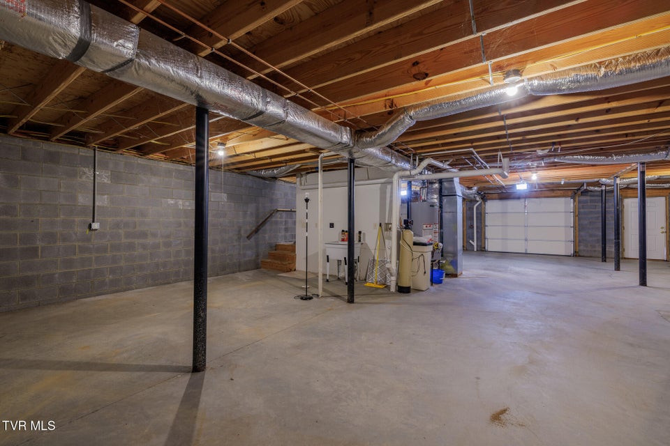 Photo #22: 137 Meadow Springs Lane