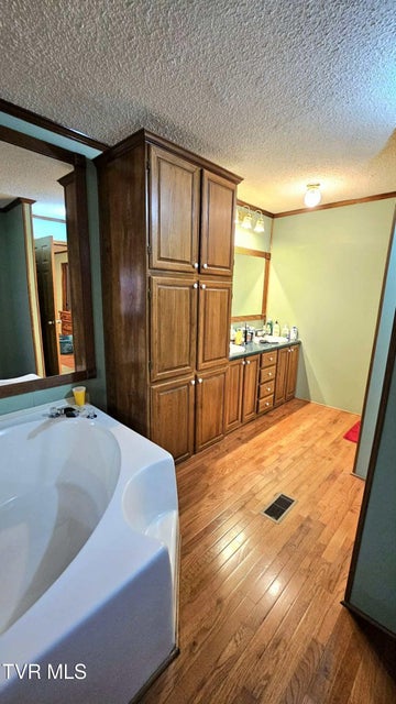 Photo #32: 186 Fire Station Drive