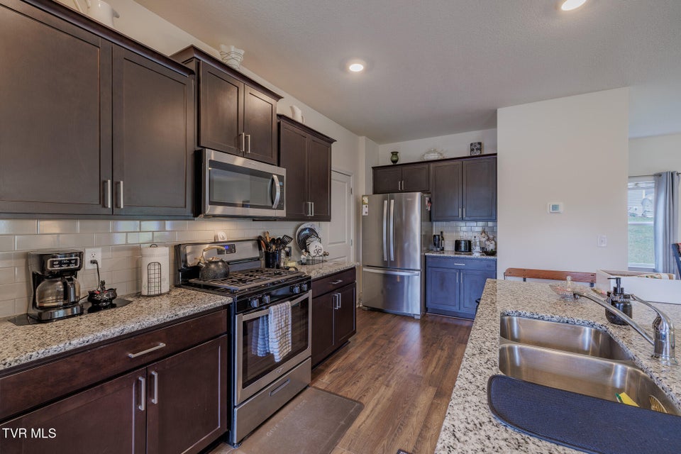 Photo #4: 936 Pampas Drive