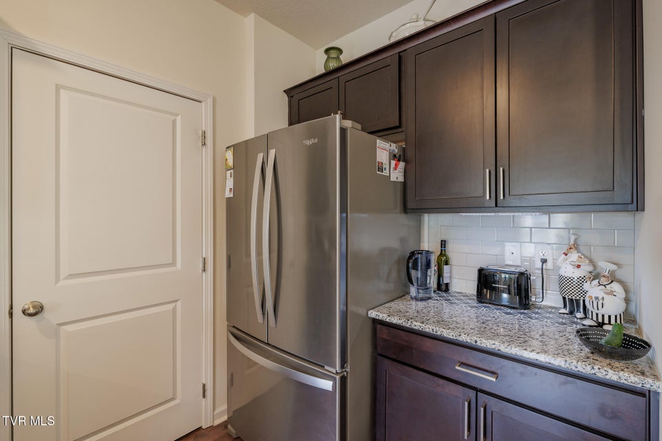 Photo #8: 936 Pampas Drive