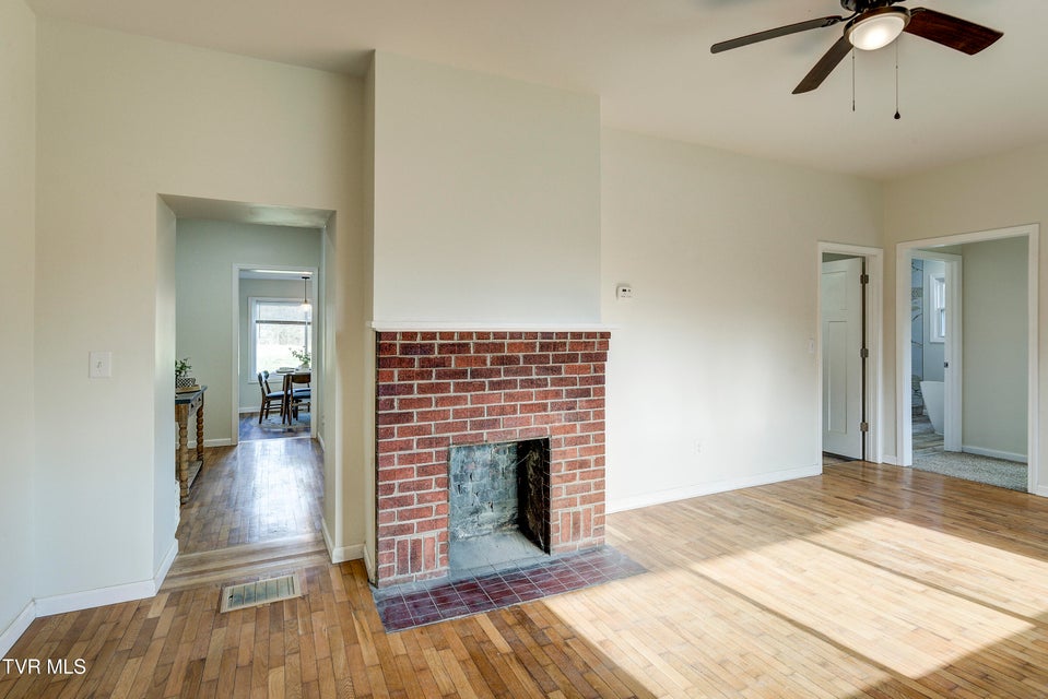 Photo #10: 192 Old Embreeville Road