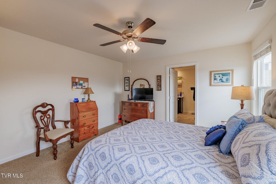 Photo #29: 936 Pampas Drive