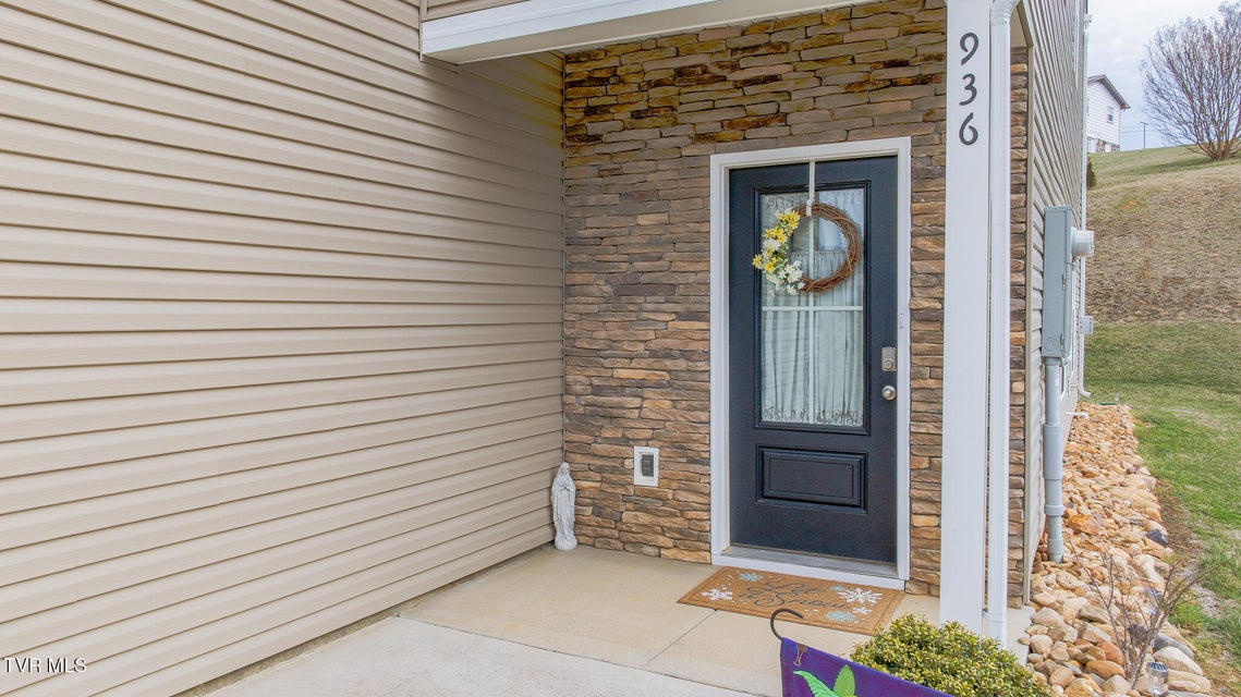 Photo #38: 936 Pampas Drive