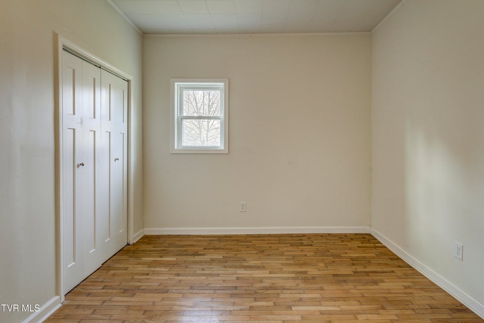 Photo #34: 192 Old Embreeville Road