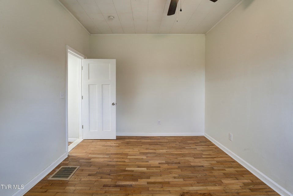 Photo #35: 192 Old Embreeville Road