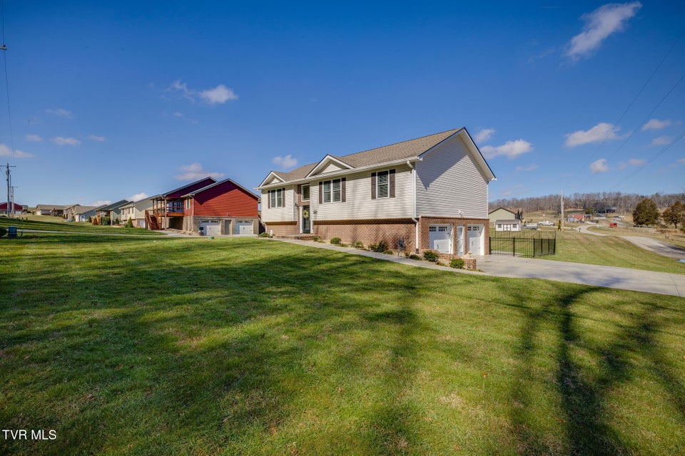 Photo #4: 105 Rogers Drive