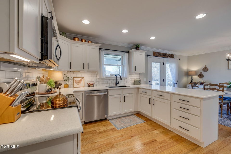 Photo #14: 105 Rogers Drive